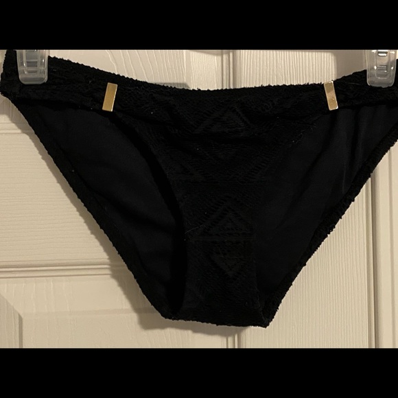XS Black Dynamite crochet style bikini - Picture 3 of 5